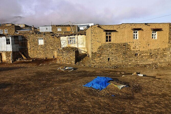 3-Day Hiking & Trekking Tour Remote Villages in Guba Azerbaijan - Day 2: Qrız, Galaykhudat, waterfall views, then Khinalig homestay