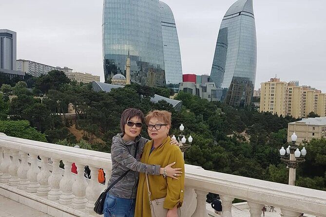 4 Hour Private Baku City Tour with Professional Guide - From the Caspian Promenade to the World’s First Oil Well