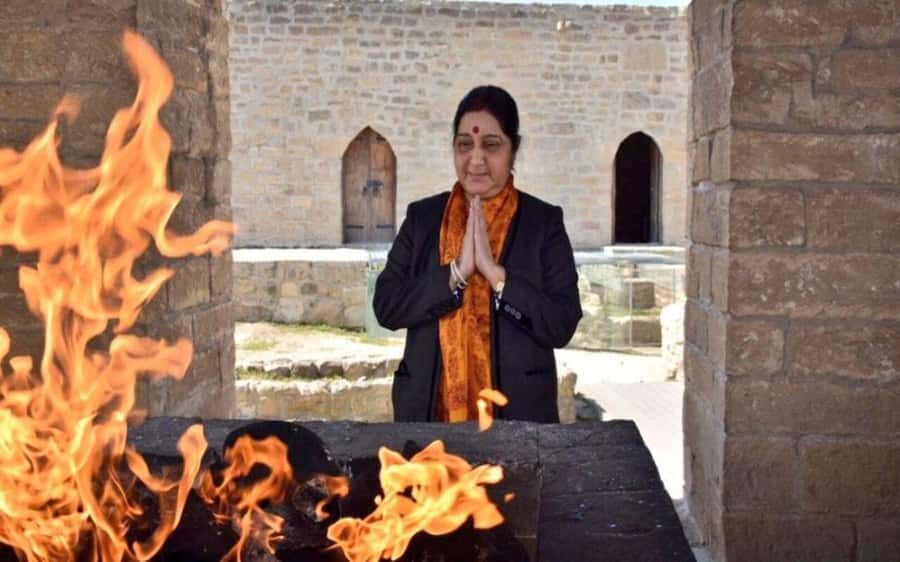Ateshgah Fire temple and Burning mountain tour - Yanar Dag (Burning Mountains): watching natural fire without the smoke show