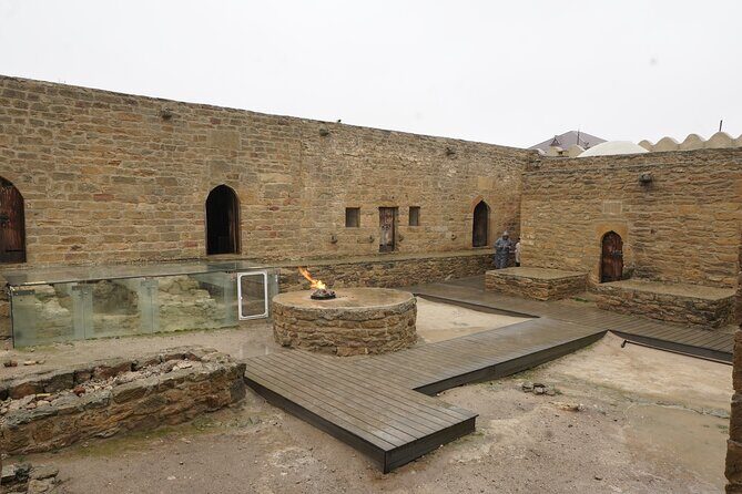 Ateshgah Fire Temple and Yanardag Fire Mountain Private Tour - Stop 2: Yanardag Fire Mountain and the science of a flame that won’t quit