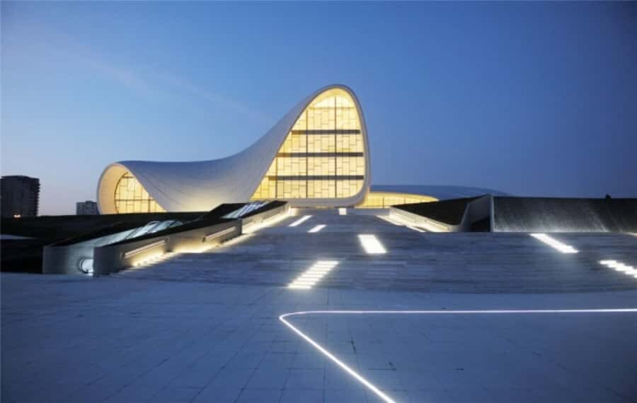 Baku: 3-Hour Private Night Tour (Yanardag & More) - How the Night Lighting Turns Central Baku Into a Photo Set