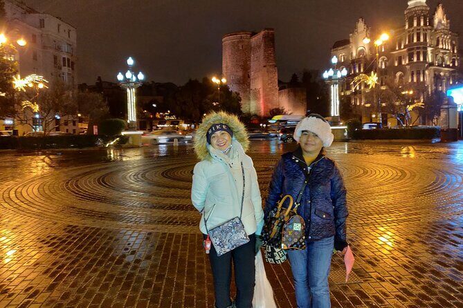 Baku by Night: Small-Group Walking Tour - What the group size changes in a good way