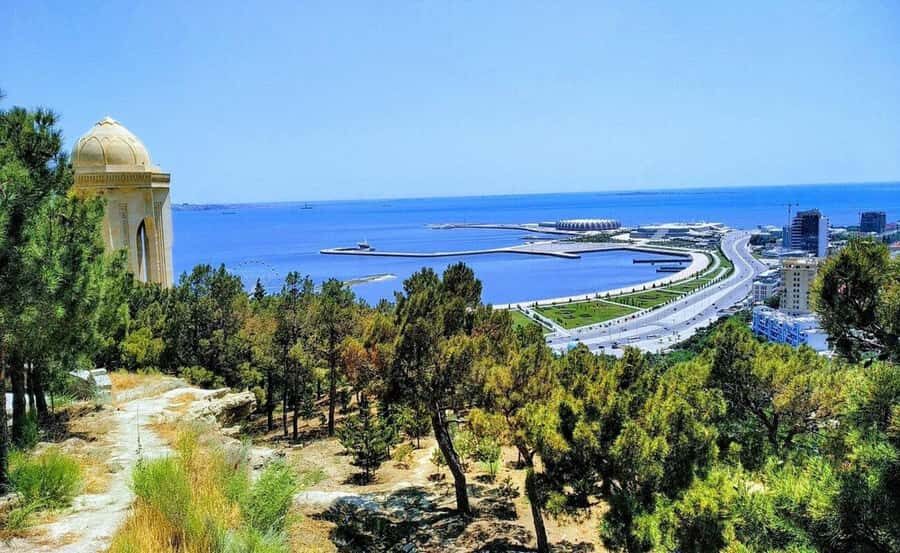 Baku City Group Tour - Baku Boulevard and the sky-high view effect