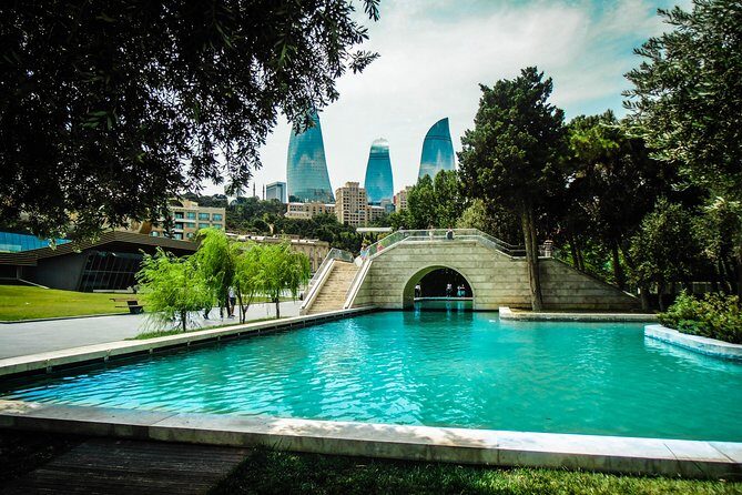 Baku City Tour and Old town without transportation service - Nizami Street: Pedestrian Downtown + Shopping Street Energy