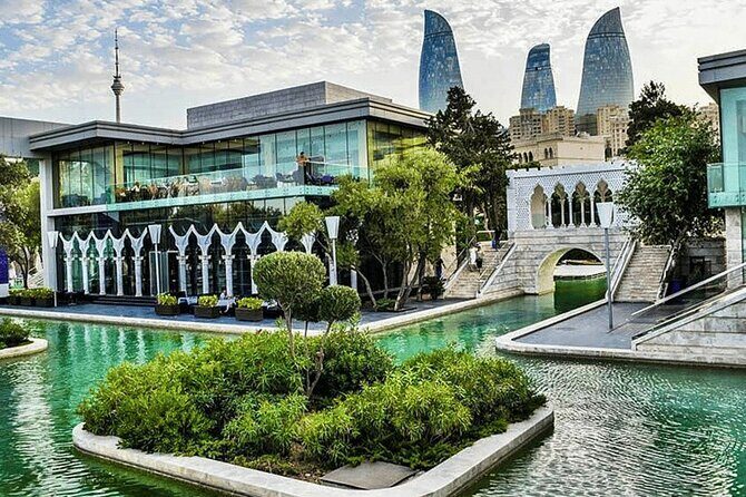 Baku City Tour with Guide Admission Include - Stop 3: Maiden Tower (Giz Galasi) and the view payoff