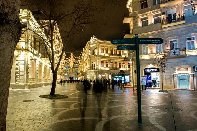 Baku Downtown Original Walking Tour - Museum of Azerbaijani History: where the walk connects to bigger context