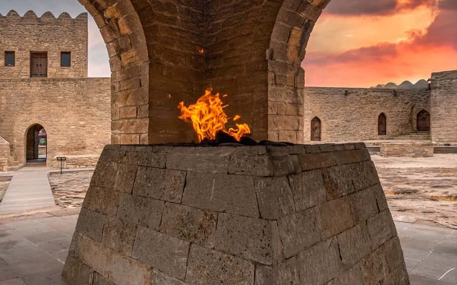 Baku: Gobustan & Absheron Group Tour + Lunch & Tickets inc - Mud Volcano State Complex: Active Craters and a Science Lesson You Can See