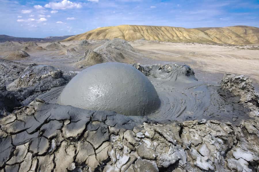 Baku: Gobustan, Mud Volcanoes & Absheron (Group or Private) - Entering The Fire-Themed World of Gobustan, Mud Volcanoes, and Absheron
