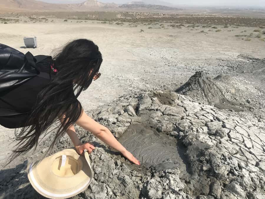 Baku: Gobustan, Volcanoes, Fire Temple and Yanardag Day Trip - Mud volcanoes on the Absheron coast: the eruptions you came for
