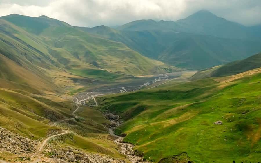 Baku: Guba Khinalig & Candy Cane Tour with Homemade Lunch - Beshbarmag Mountain: iconic views plus Silk Road context
