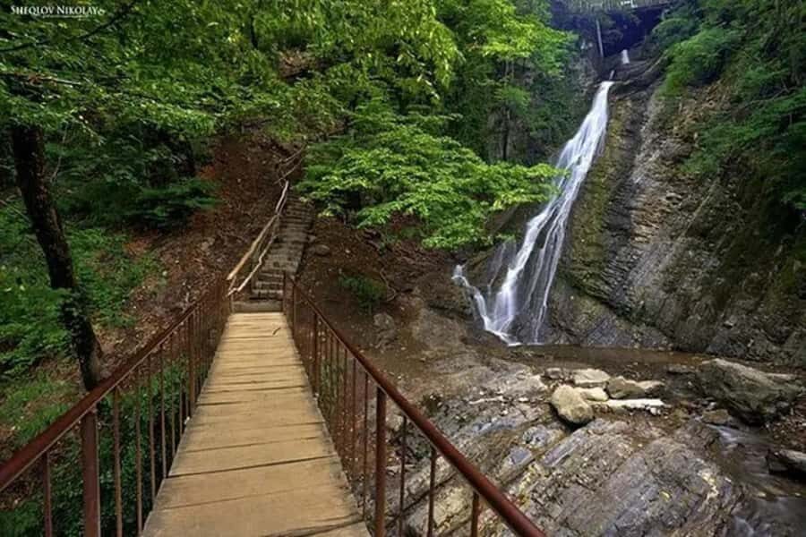 Baku: Guided Day Trip to Gabala with Hotel Pickup & Drop-off - Nohur Lake: the calm stop with the best excuse to slow down