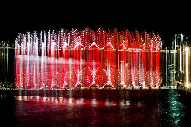 Baku Lights: the Night Tour illuminated by Baku lights - Little Venice and Flag Square: easy photos with a sense of variety