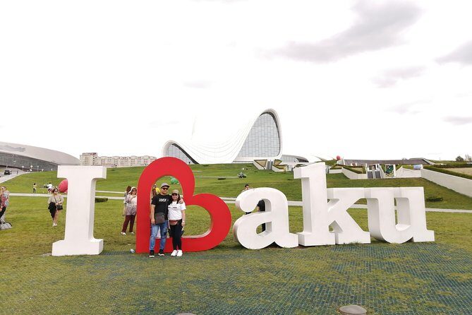 Baku Modern City & Old Town Private Tour - Nizami Street (Torgovaya): Shopping Street Energy With Photo Stops