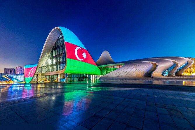 Baku Night City Tour Discover the Magic of Illuminated Landmarks - Heydar Mosque: a grand finish with Islamic architectural elegance