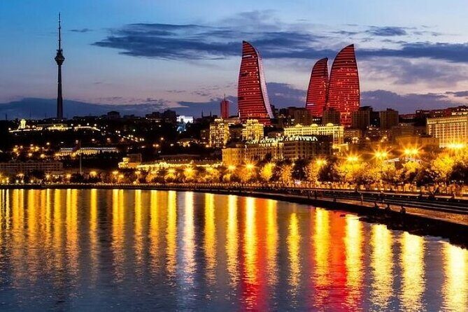 Baku Night Panoramic tour - Highland Park: The Evening Finale With Flame Towers and Eternal Flame