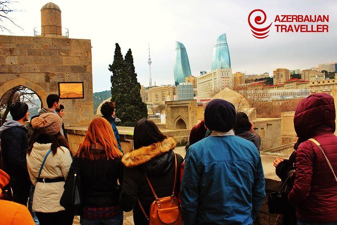 Baku Oil Heritage & Old Town Walking Tour - Ismailiyya Palace: Venetian Gothic and a memorial that became a landmark
