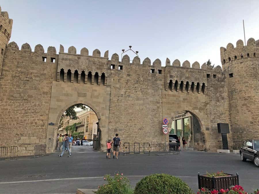 Baku: Old City Guided Walking Tour - Juma Mosque: Architecture Plus a Clear Date (1437)