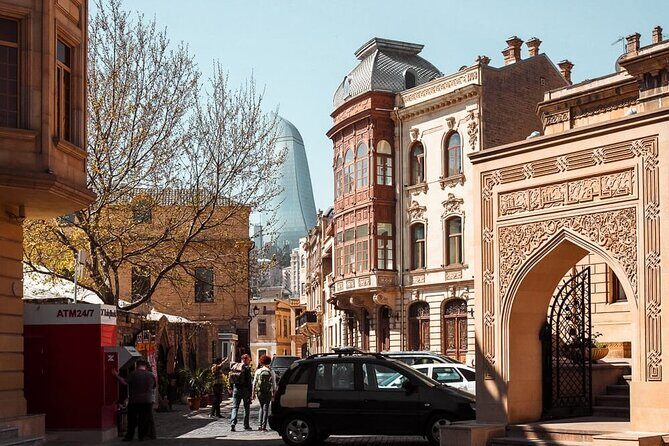 Baku Old City (Icherisheher) Group Tour - Starting at Qala Qapısı and The Double Gate First Step