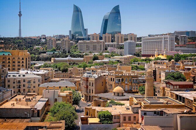 Baku Old City (Icherisheher) Group Tour - Mosques, Hamams, and the Architecture You’ll Spot Again Later