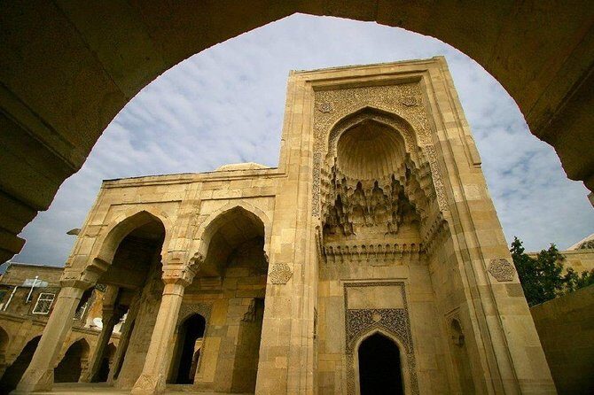 Baku Old City Tour - Stop 3: Bukhara Caravanserai and the Silk Road link