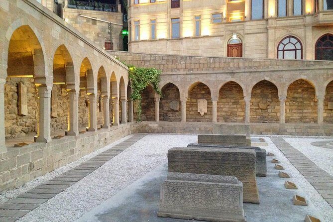 Baku Old City Tour (officially by Old City Tours) - Maiden Tower and the UNESCO pairing