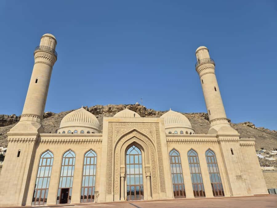 Baku: The Best 5 Sightseeing Spots Gobustan + Old City Tour - Mud Volcanoes: The 30 AZN Off-Road Ride and the Mud Souvenir Plan