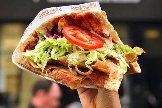 BAKU WALKING tour with the best STREET FOOD and DRINK tasting - Historical sights on the way to your street-food layover