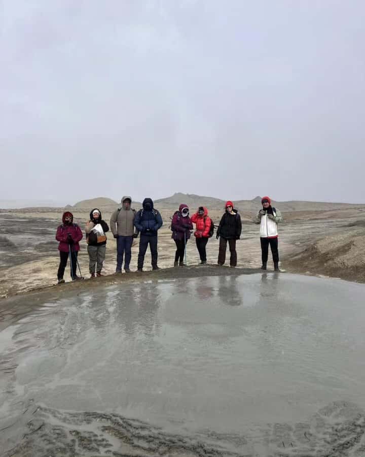Baku:Gobustan Mud Volcanoes Temple & Entry tickets included - Ateshgah of Baku (Fire Temple): Zoroastrian heritage and a sunset vibe