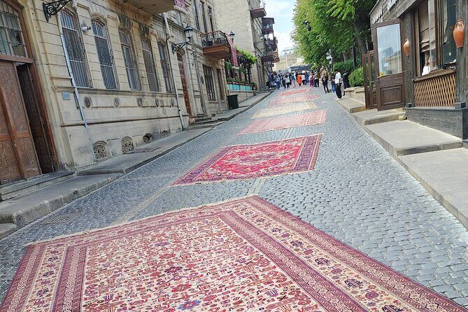Baku's Ancient Heart - Yeraltı hamam: the 17th-century underground bathhouse