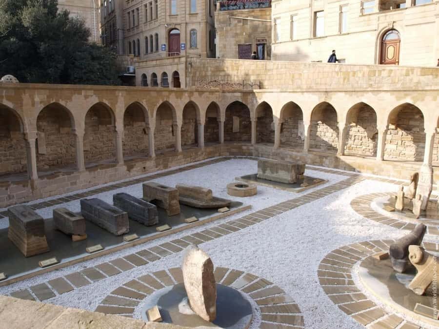 Become a Baku resident in a day - Bibi-Heybat Mosque: a 13th-century spirit in today’s Baku