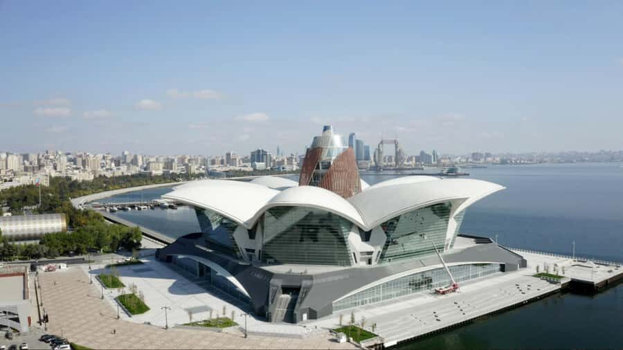 City Highlights Bike Tour - Little Venice on the Caspian Waterfront