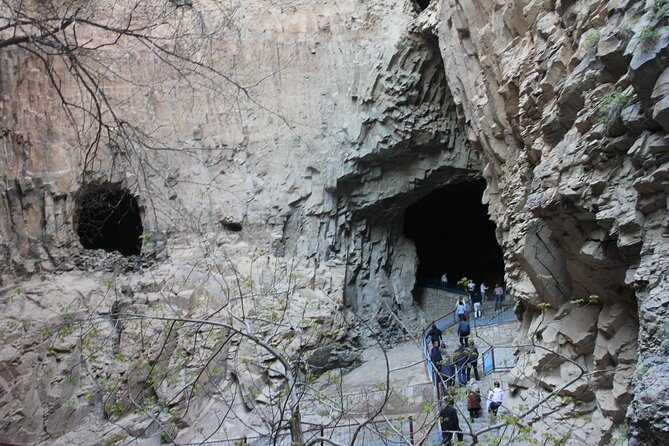 Day Tour from Nakhchivan to Alinja Castle, Ashabi Kahf and Khanegah Tomb - Getting to the sites: timing, pickup, and how the day flows