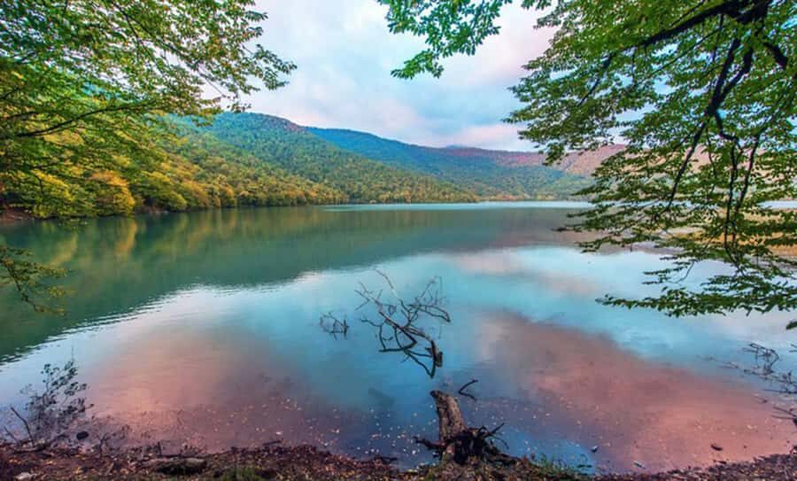 From Baku: Gabala and Shamakhi Nature Tour - Nohur Lake: The Emerald-Water Break You’ll Want to Slow Down For