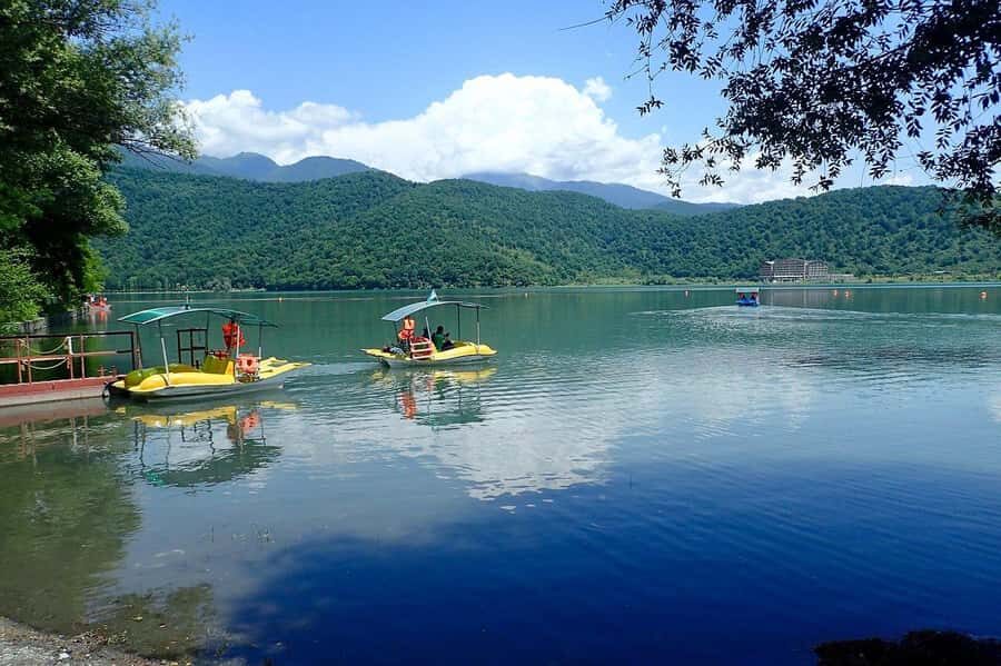 From Baku: Gabala Cable Car, Nohur Lake & Juma Mosque Trip - Nohur Lake: lake time with lunch and optional paddle boats