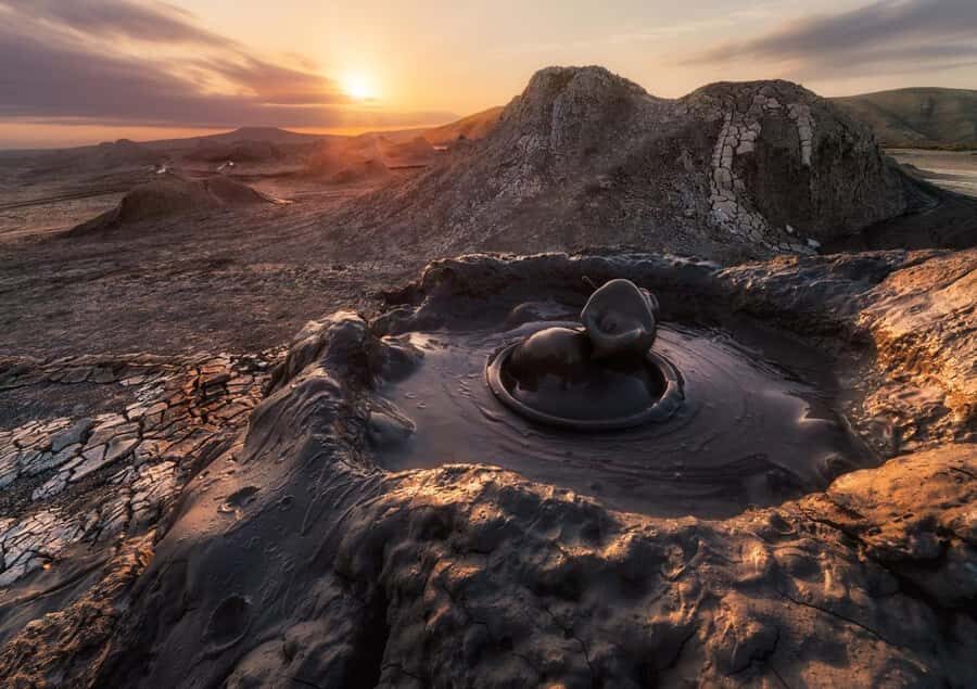 From Baku: Gobustan Guided Day Trip with Transfers - Gobustan 3D Bio Museum: A Smart Stop Before You Go Back Outside