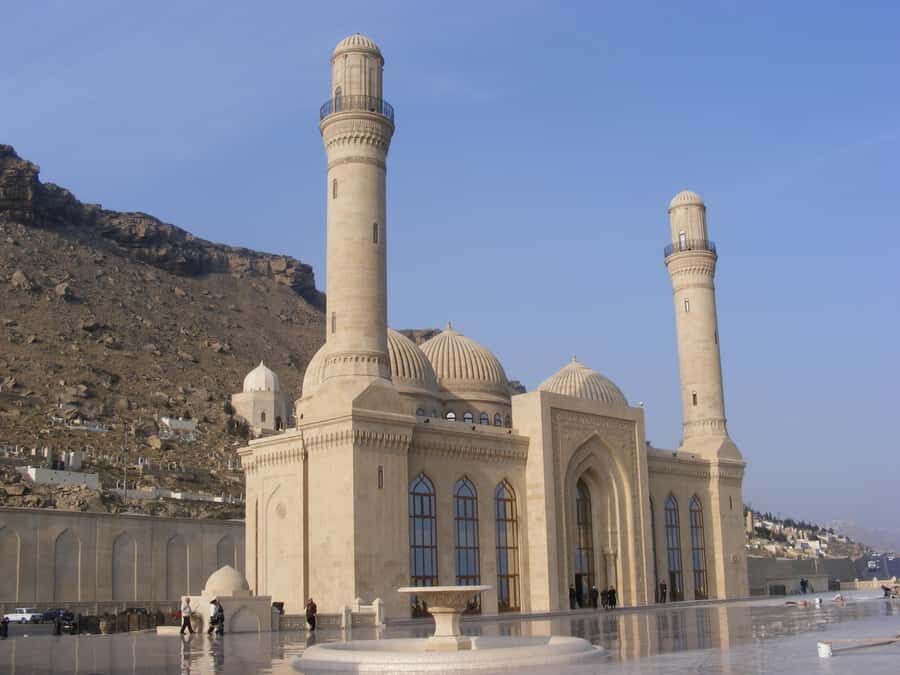 From Baku: Gobustan, Mud Volcanoes & Mosque Private Tour - Transportation, timing, and what the day feels like