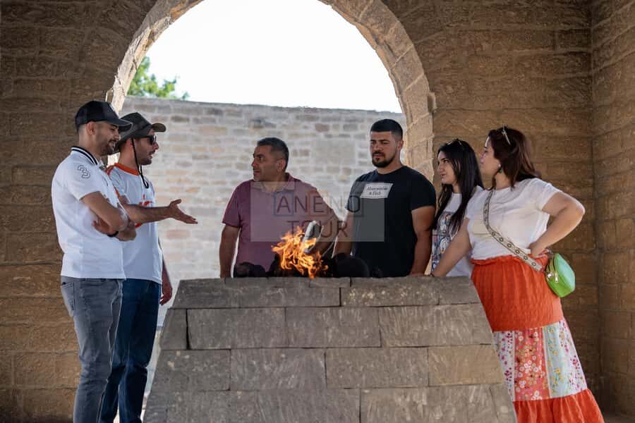 From Bakü: Sightseeing - Ateshgah - Yanardag - Gobustan - Key highlights I’d plan around
