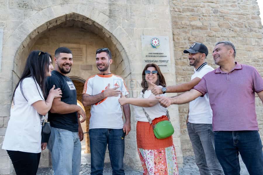 From Bakü: Sightseeing - Ateshgah - Yanardag - Gobustan - Why this Absheron route makes sense in one day