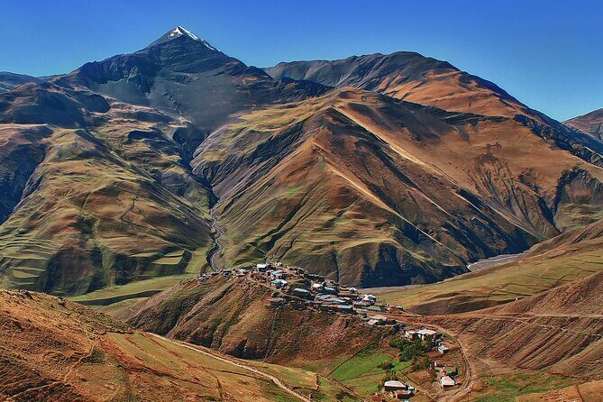 Full Day KHINALUG and the Candy Mountains Tour - Stop 2: Besh Barmag (Five Fingers) and the odd weather divide