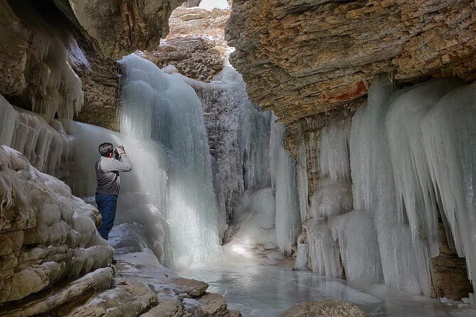 Full Day Private Griz Waterfall Hiking Tour With Home-Made Lunch - The Griz waterfall hike: 3 km, easy pace, cave payoff