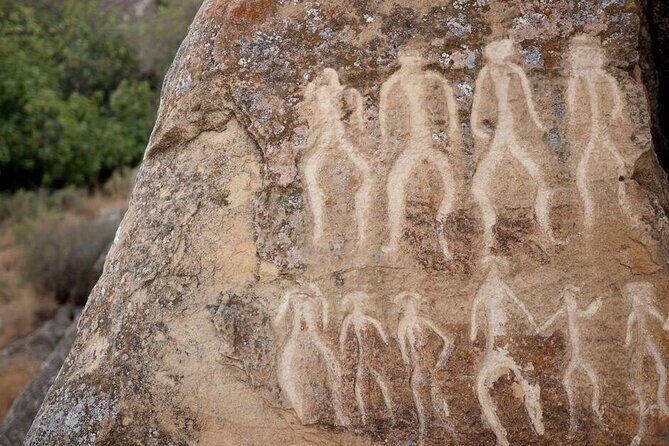 Gobustan-Mud Volcan-Fire Temple and Mountain Tour/Entrance inc - Stop 3: Gobustan rock art—how to read the carvings