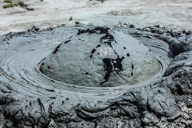 Gobustan, Mud volcanoes, Fire temple, Fire mountain GROUP TOUR - Lunch break: one hour to reset, not to linger