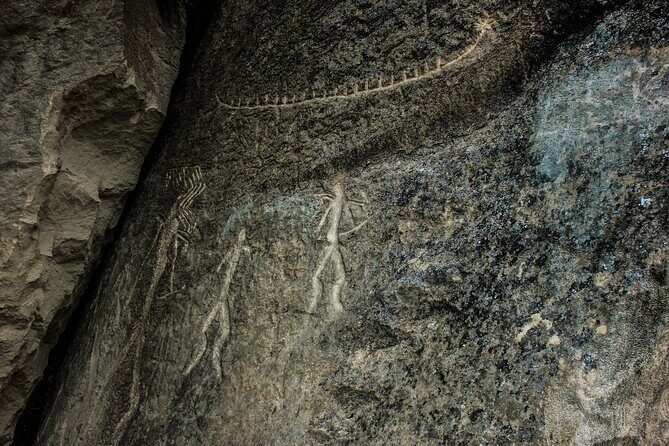 Gobustan, Mud volcanoes, Fire temple, Fire mountain PRIVATE TOUR - What to pack and how to plan your day outside Baku