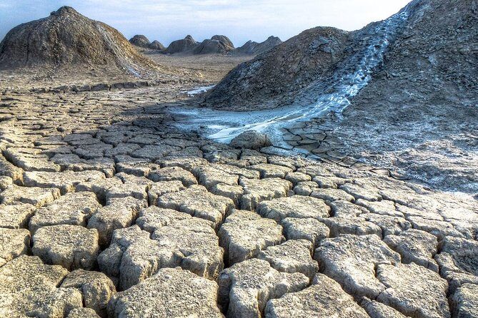 Gobustan National Park & Mud Volcanoes Tour - Bibi-Heybat Mosque and the Heydar Aliyev Center: a cultural palate cleanser