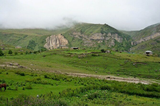 Guba-Shahdag-Candy Cane Mountains Tour/ Entrance Included - Photo Shoots: A Small Included Extra That Actually Helps