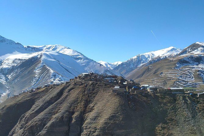 Khinalig - Gleykhudat 1 day hiking tour - The Baku-to-Guba drive: start early, move efficiently
