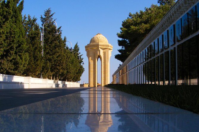 Old and Modern Baku City Private Tour - Guides Matter: Ali, Ramiz, and the Role of a Good Story