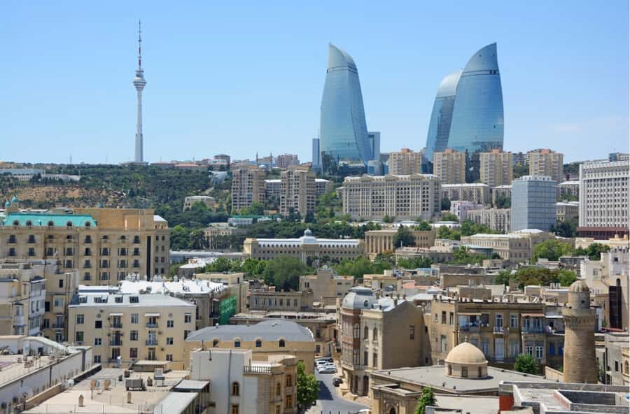 Old and Modern Baku City Tour - Heydar Aliyev Center: Modern Architecture That Explains Azerbaijani Culture