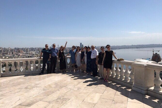 Private Baku City Tour - Perfect for first-time visitors - Entering Icheri Sheher through the Pair Gate