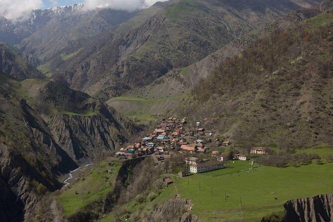 Relaxable and Knowledgeable 9 days Tour in Azerbaijan - Sheki’s Khan Palace, Church of Kish, and folk crafts you can buy